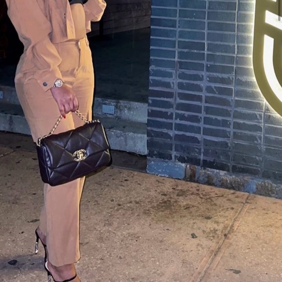 Chanel Pillow bag brown - Picture 3 of 3